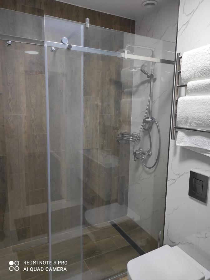 Жомарт Hotel Aktöbe Kültér fotó